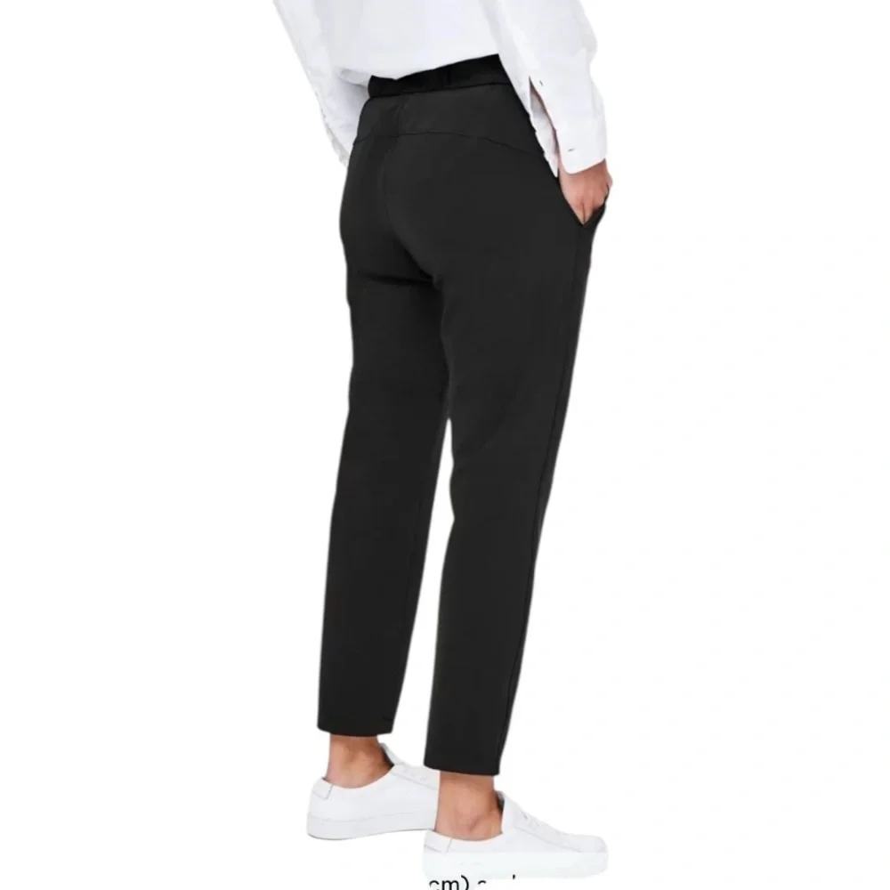Lululemon On The Fly Pant Black SZ S New